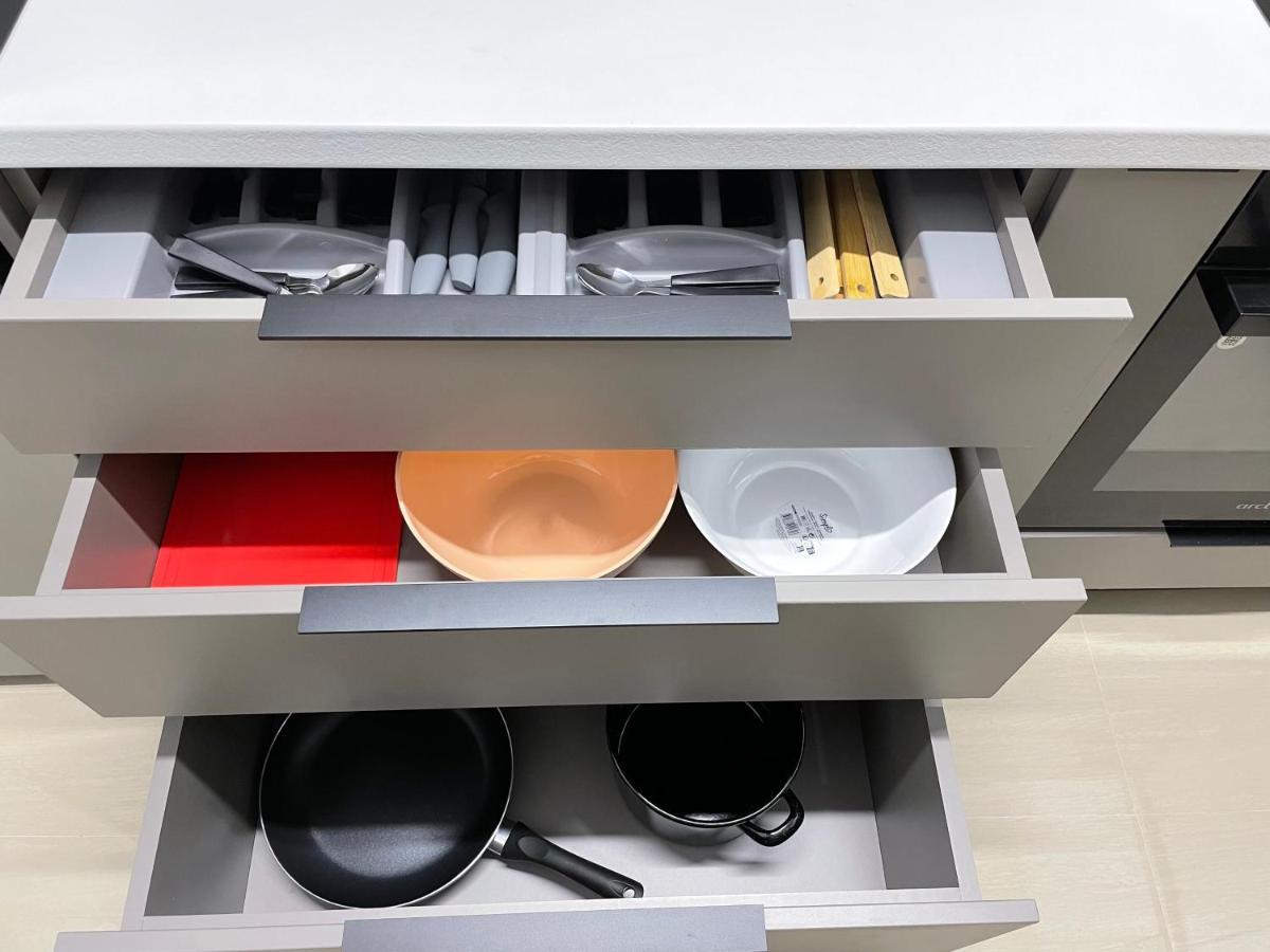 Modern Gray / Designed Lejlighed Iasi Eksteriør billede